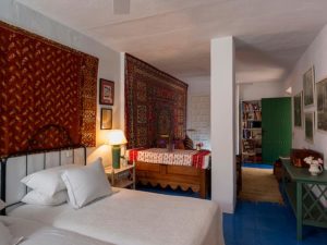 Alcuzcuz hotel benahavis malaga patio