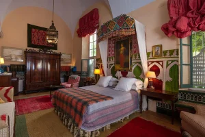 Alcuzcuz hotel benahavis malaga capilla dormitorio